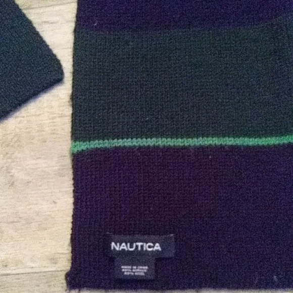 Scarf - Picture 2 of 3